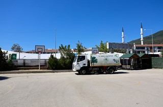 Gemlik Belediyesi’nden Okullarda Kapsamlı Temizlik